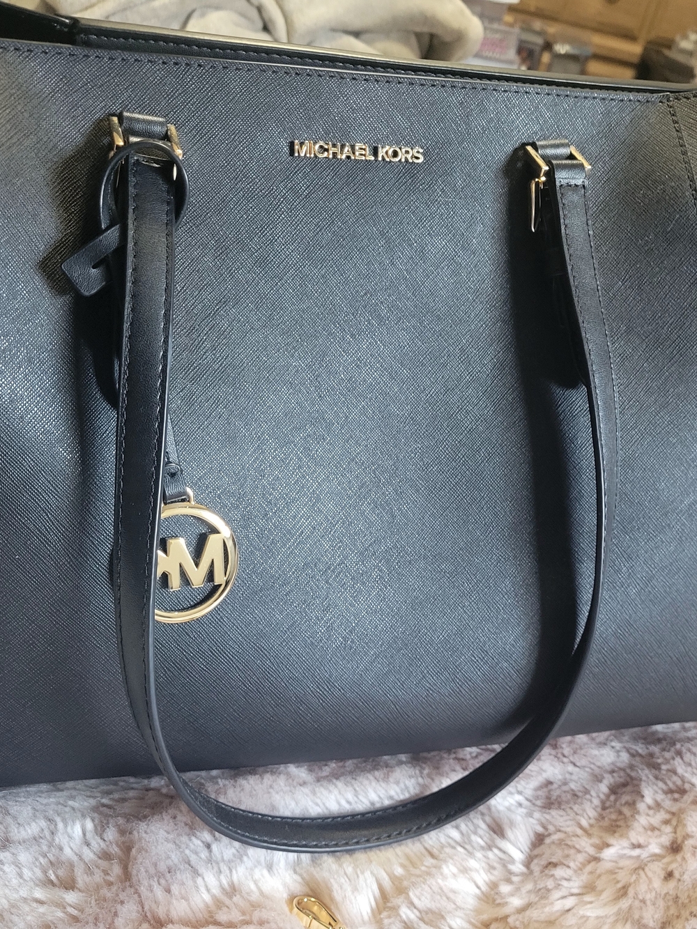 NWT Michael Kors Charlotte 3-in-1 Black Saffiano Leather Tote w/ Two Crossbodies - Picture 4 of 10